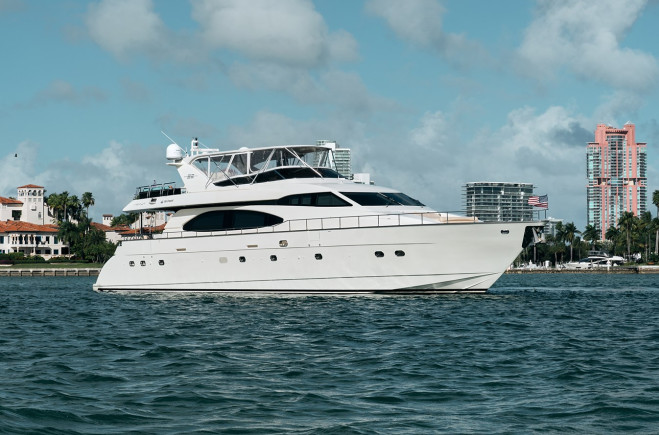 M/Y DAY DREAMIN