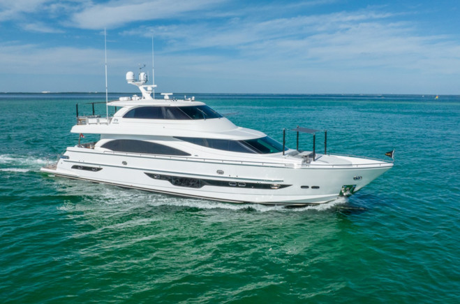 M/Y LAZY DAZE | Horizon