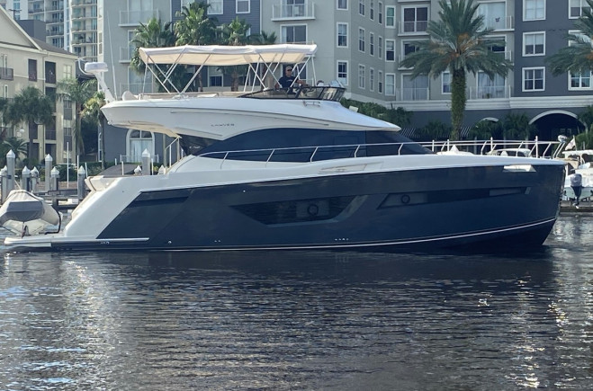M/Y BREAKAWAY III