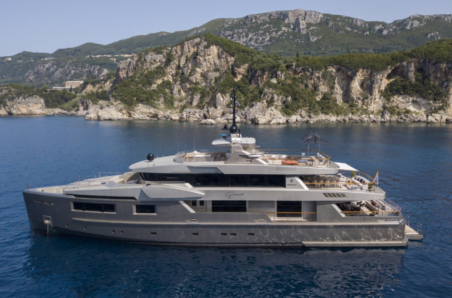 M/Y Maverick