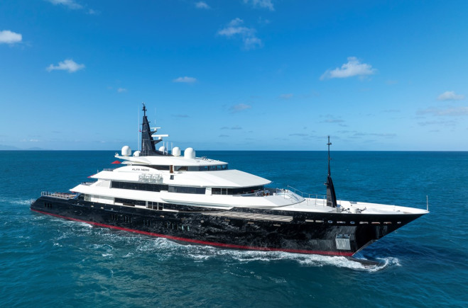 M/Y ALFA NERO