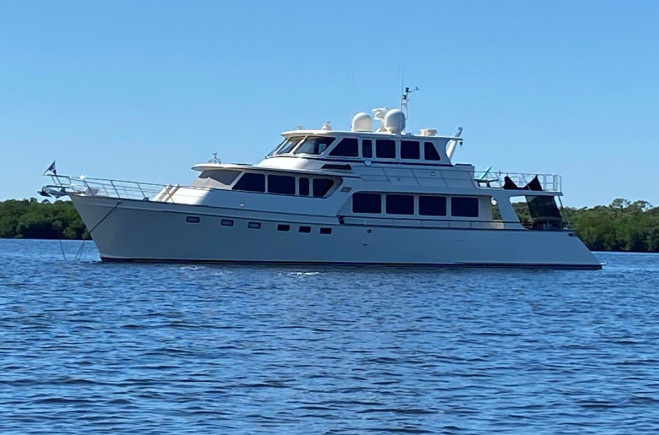 M/Y BEACH TO BEACH