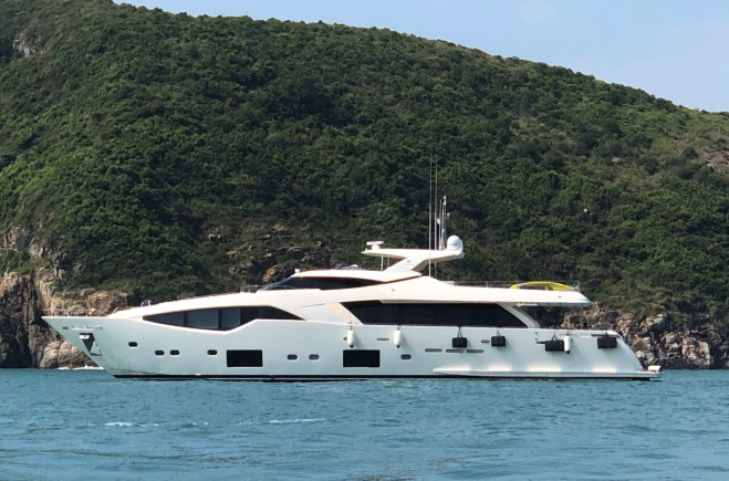 M/Y CUSTOM LINE 108 | FERRETTI CUSTOM LINE