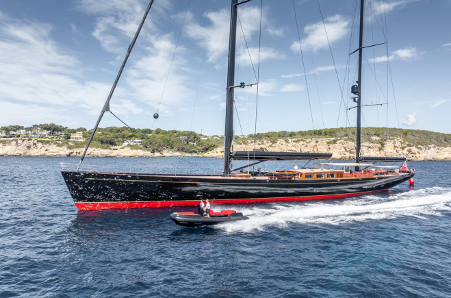 S/Y MAXIMUS