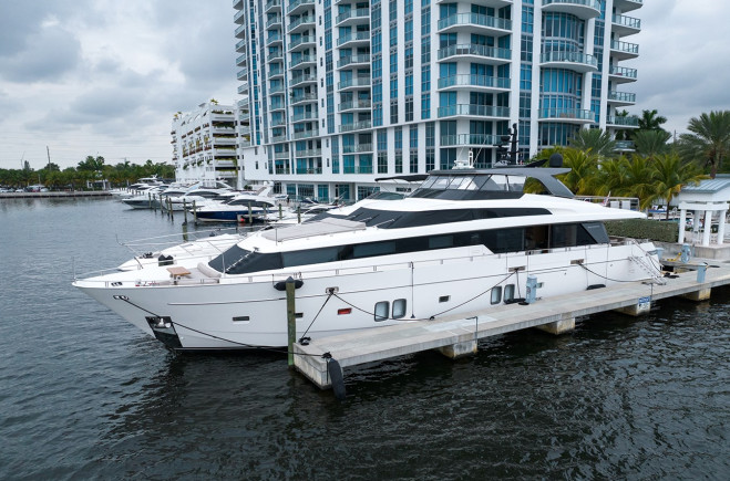 M/Y RYEN