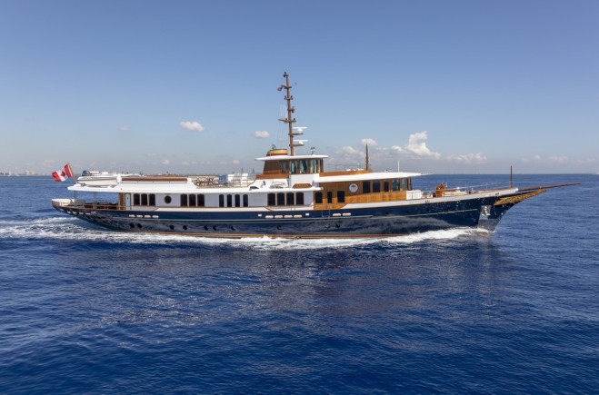 M/Y NADAN | BURGER BOAT COMPANY