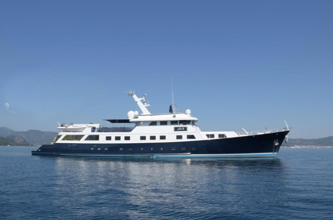 M/Y AGA 6