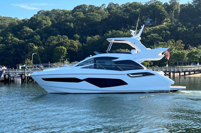 M/Y 55 2021 SUNSEEKER MANHATTAN 55