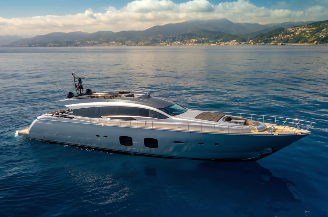 M/Y X-TREM II | Pershing