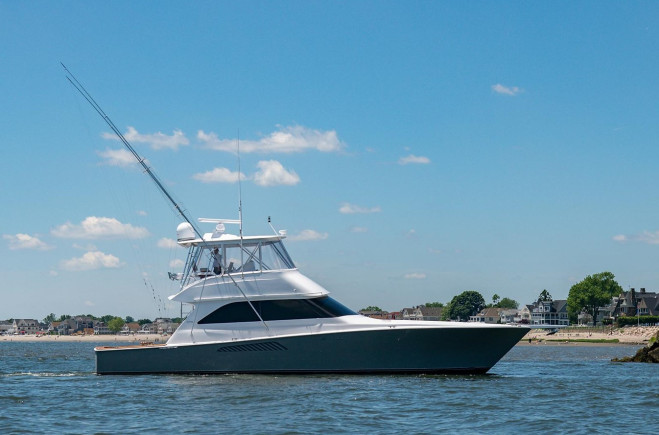 M/Y HEADHUNTER
