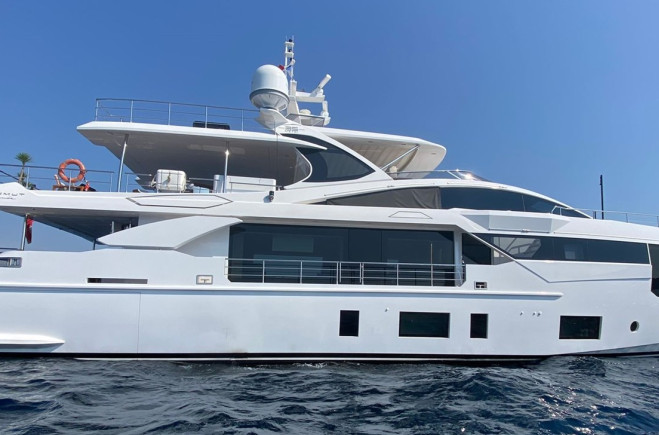M/Y GOLDEN LIFE