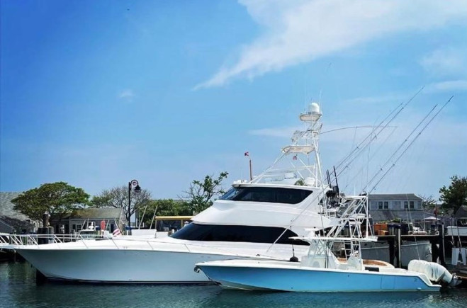 M/Y VIKING 74