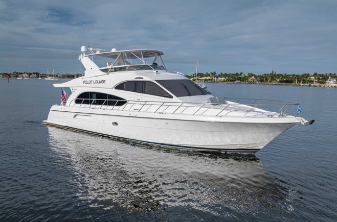 M/Y PILOT LOUNGE (NAME RESERVED) | Hatteras