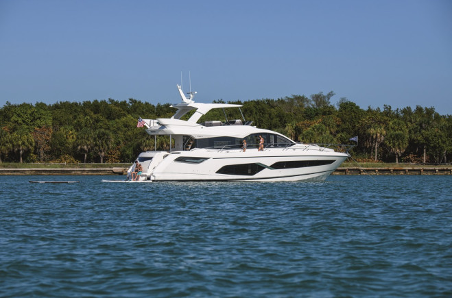 M/Y 68 MANHATTAN