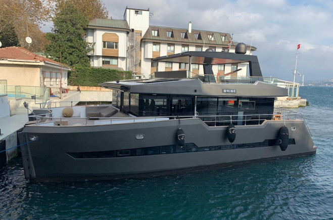 M/Y 2019 CUSTOM COMMERCIAL YACHT 