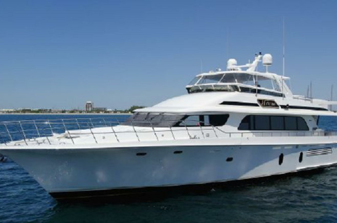 M/Y 2006 CHEOY LEE MOTOR YACHT