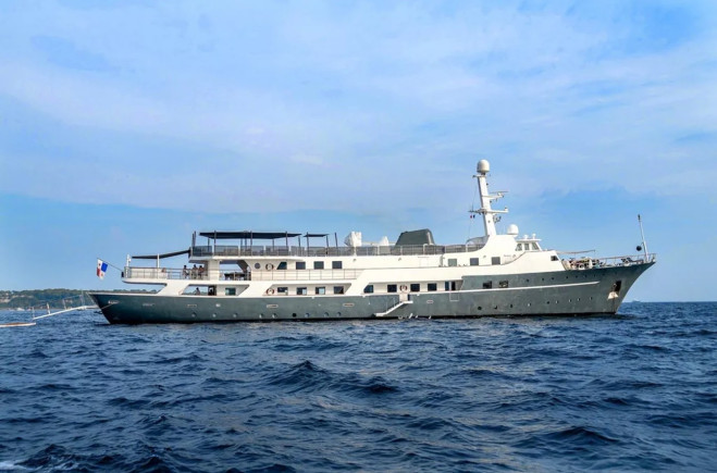 M/Y VOYAGER