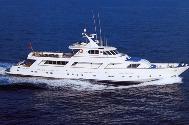 M/Y AVA