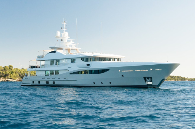 M/Y WERE DREAMS