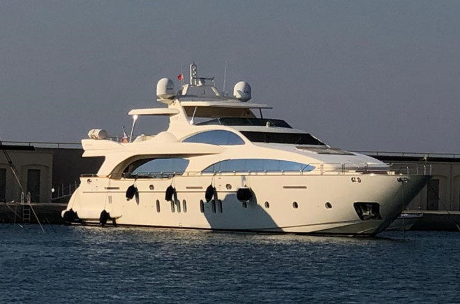 M/Y Momento 2007 Azimut 116 Naples - Italy