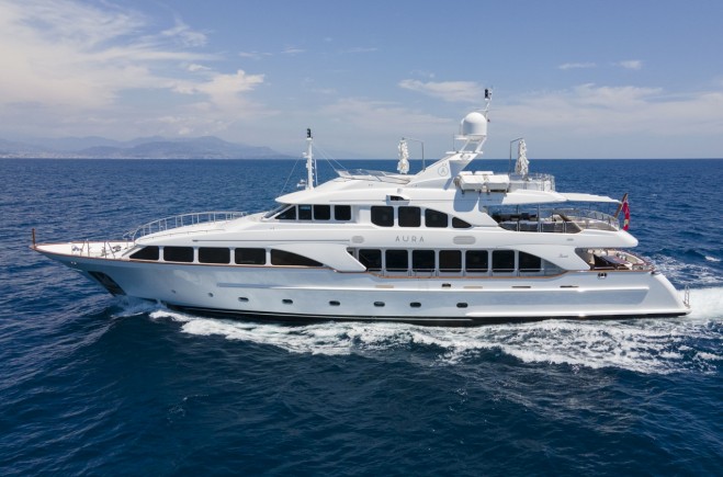 Aura Yacht Charter
