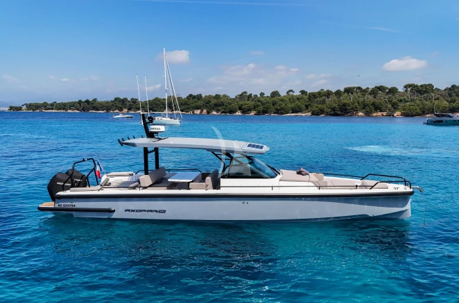 M/Y COME PRIMA
