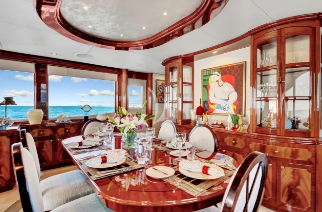 M/Y LE REVE