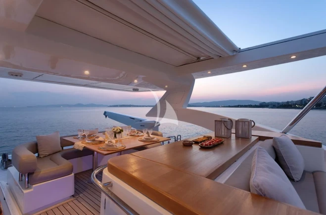 M/Y QUESTA e VITA