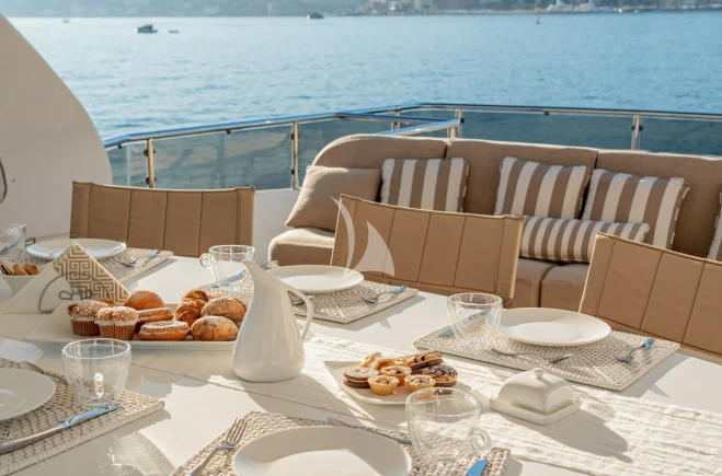 M/Y MY LIFE