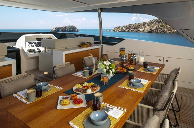 M/Y Dinaia