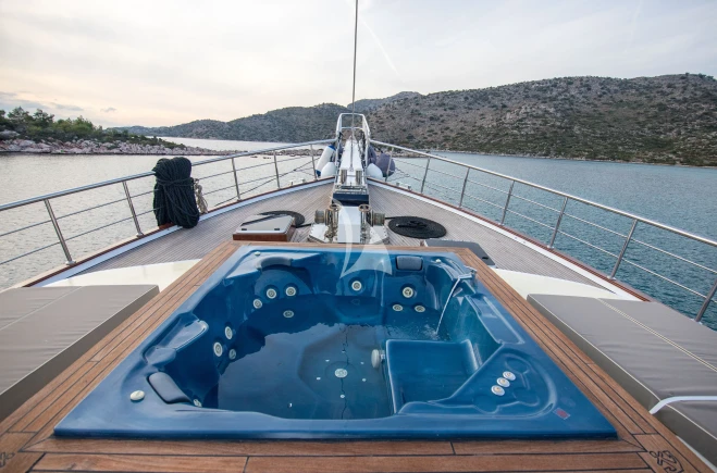 S/Y Nevra Queen