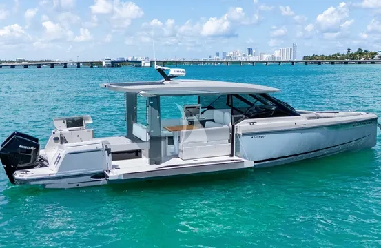 M/Y SPECTRE