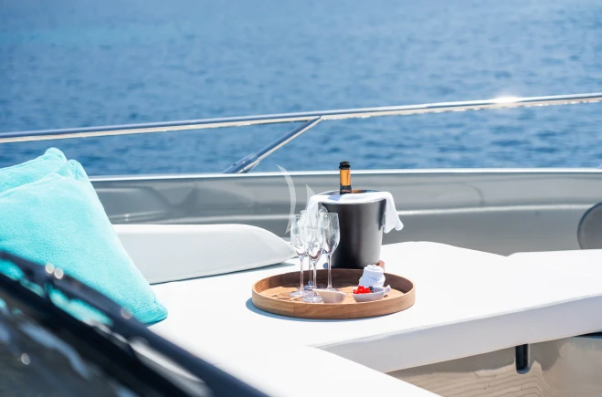 M/Y L'AS BLEU