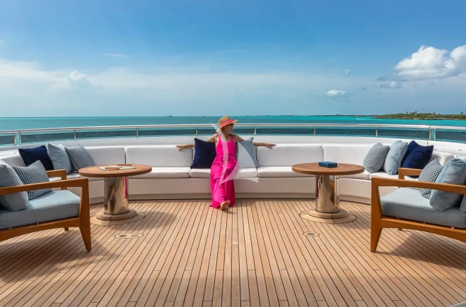 M/Y REVERIE