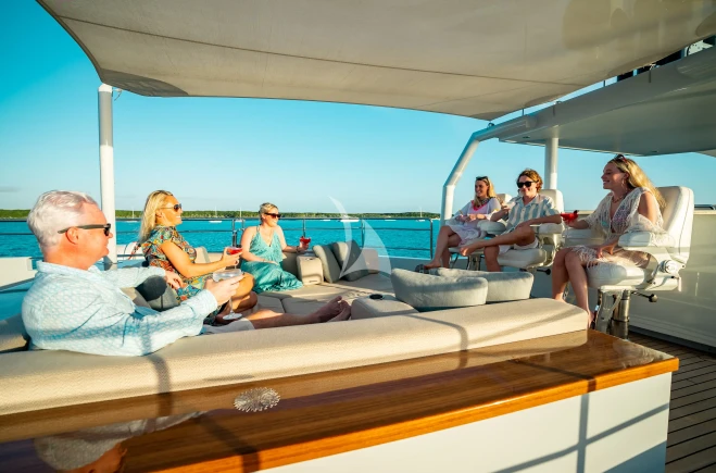 M/Y ONLY NOW