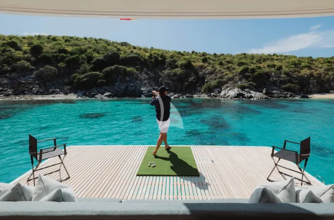 M/Y ENTRE 4