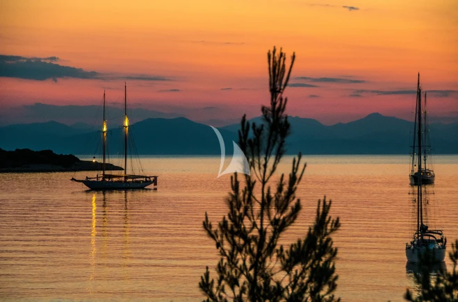 S/Y PURITAN
