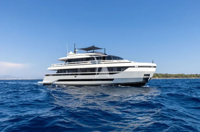 M/Y UILIA