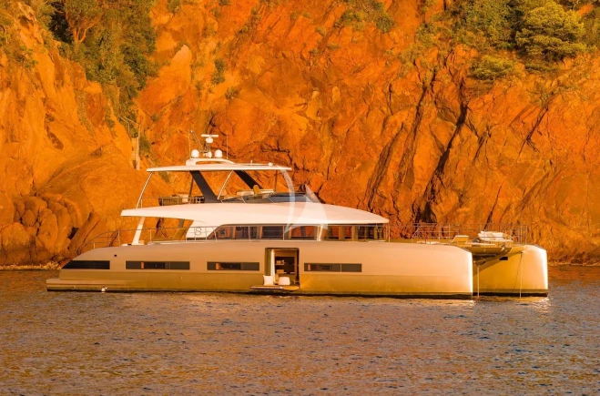 M/Y FRENCH WEST