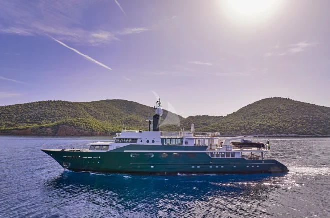 M/Y HIGHLANDER