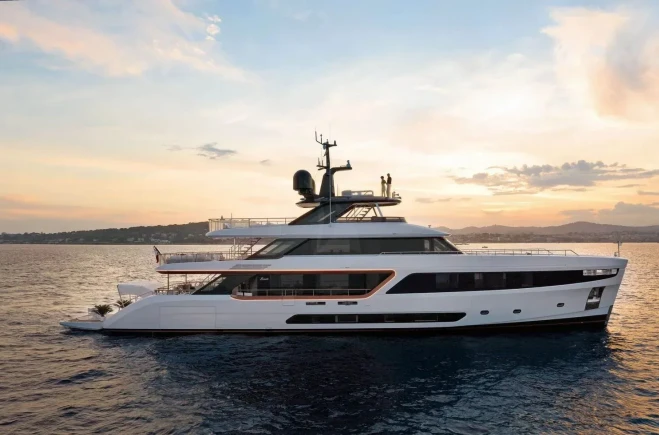 M/Y Alluria
