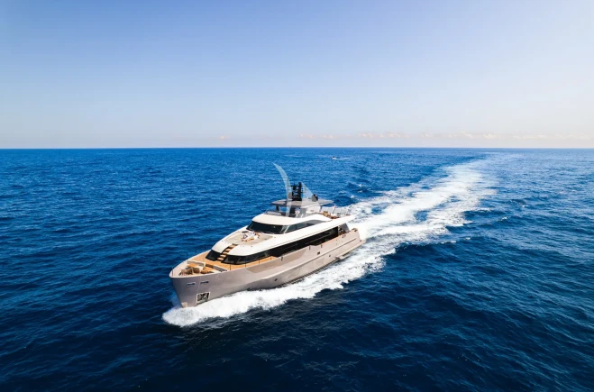 M/Y PENGUINS