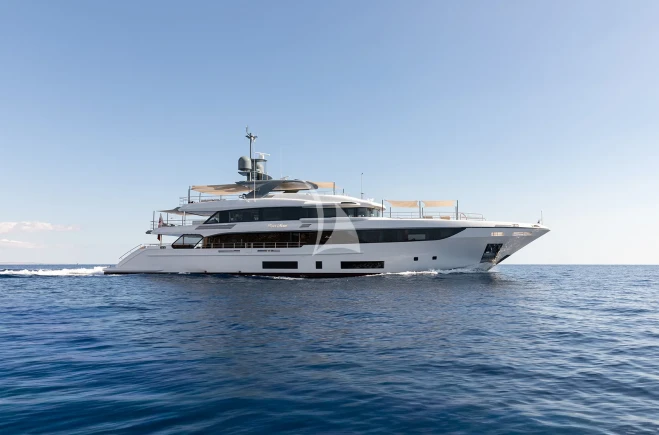 M/Y PAPER MOON