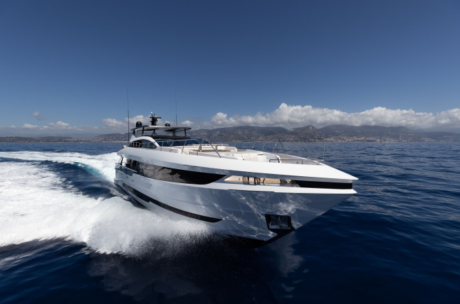 M/Y Artemis