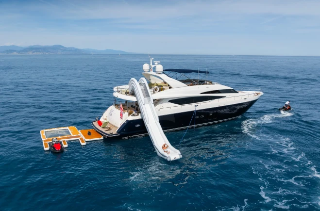 M/Y BLUE EYES