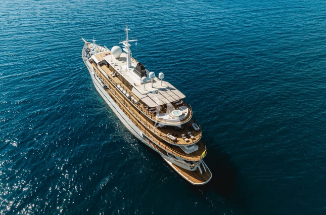 M/Y Chakra