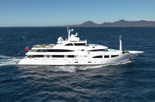 M/Y Clelia III