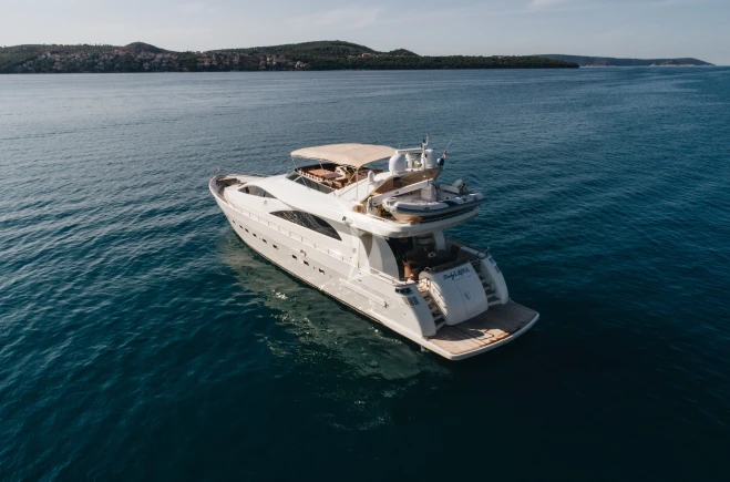 M/Y LADY LONA