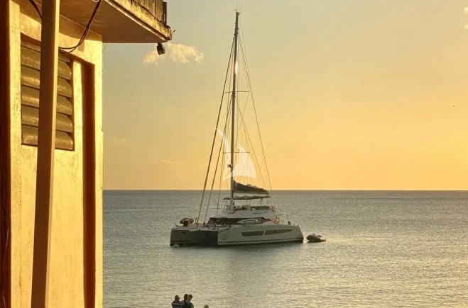 S/Y LOOMA