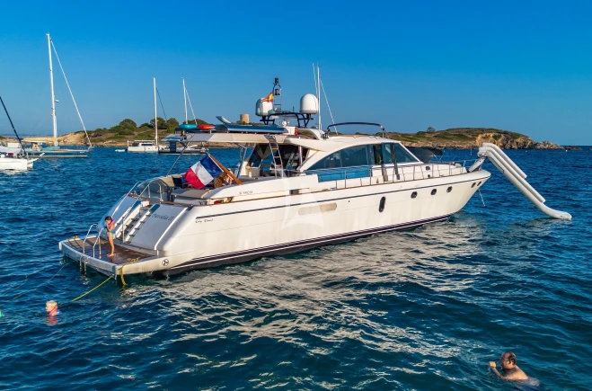 M/Y PARODIA